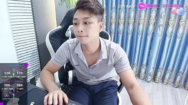 Naughty___asian 网络视讯表演