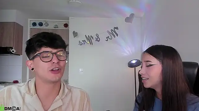 Mikeyvioleta_のライブXXXチャット