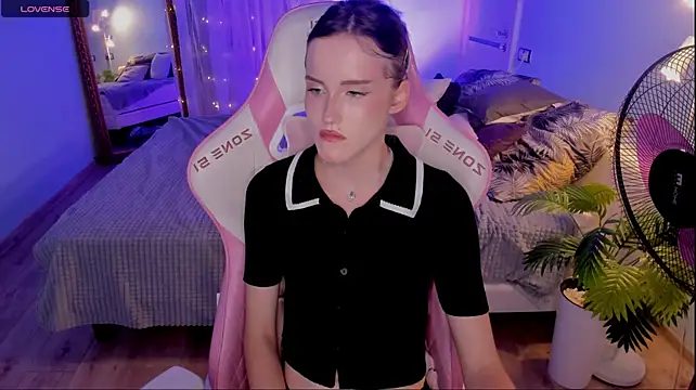 OliviaJennet Live XXX-chat