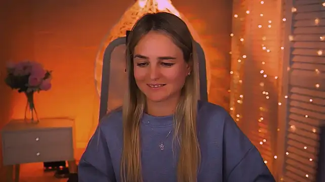 Chat +18 de DeboraLarson ao vivo
