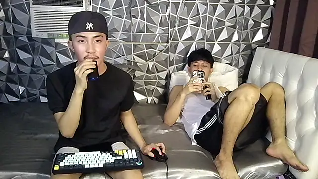 Urloverhardcock Live XXX-Chat