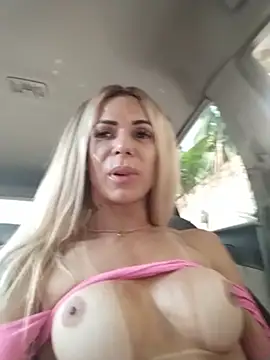 Thifanydotada Chat XXX in diretta