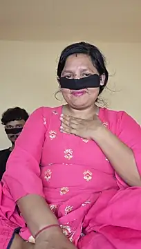 couplegk71 live XXX chat