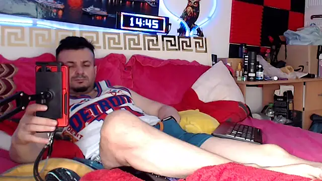 Hugec0ck007 Chat XXX live