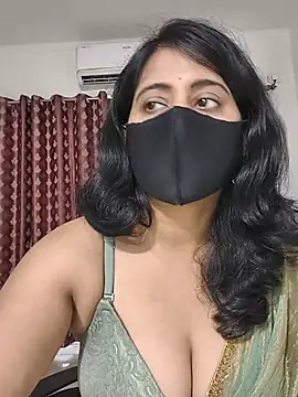 Chat XXX en directo de Cute-Maanvi