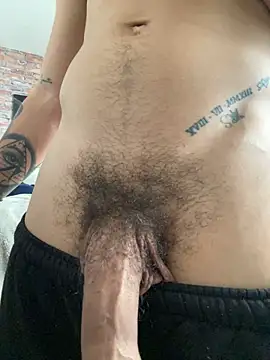 AlphaMasterXxx's Live XXX Chat