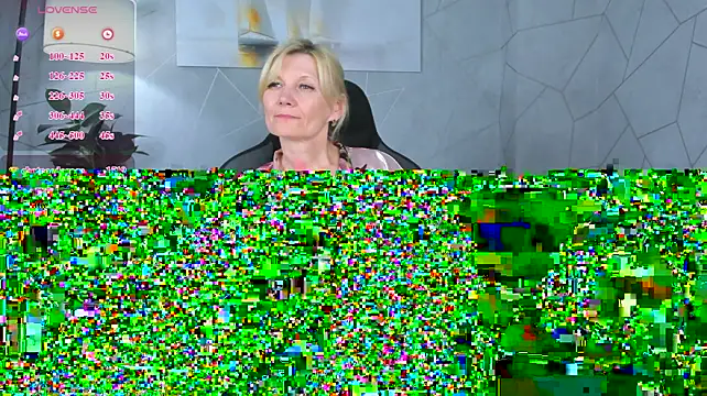 Chat +18 de Julie_Lucas ao vivo