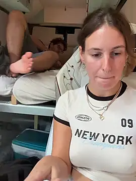 LillyFlowerson Chat XXX live