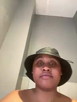 Pree_888x's Live XXX Chat