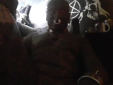 צ'אט XXX בשידור חי של wormobject