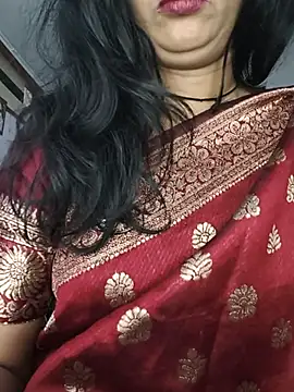 Taara1's Live XXX Chat