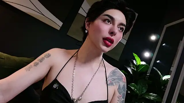 XXX chat uživo modela LetisiaRocks