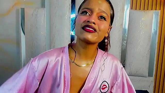 Nicky_Nicoole élő XXX-chatje