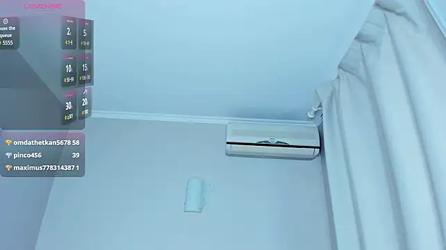 YettaMead's Live XXX Chat