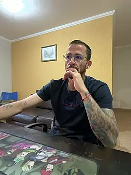 CoyoteDuMato's Live XXX Chat