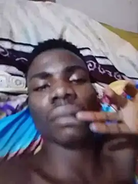 _Ifitexchris96 élő XXX-chatje