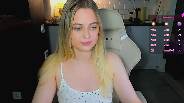 blonde_kellyy Chat XXX live