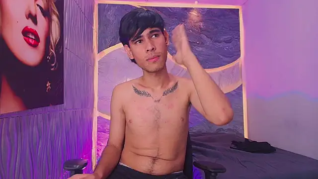 Tyler_schoby live XXX chat