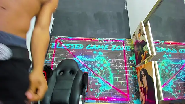 XXX chat uživo modela Yoel_Blessed