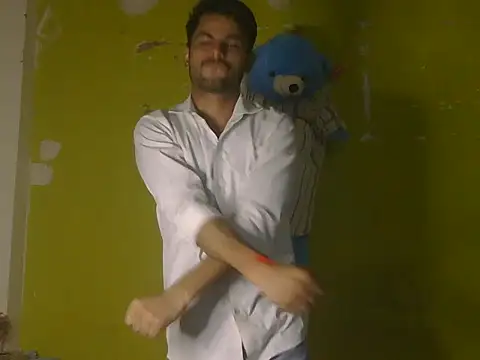 Stubborndesiboy Chat XXX live