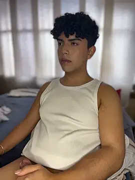 Kairoo_ Adlı Modelin Canlı XXX Sohbeti
