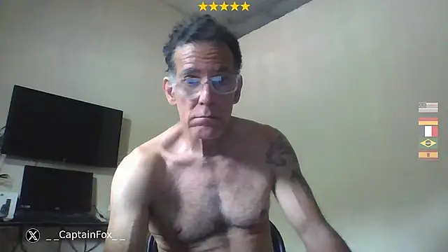 CaptainFox Chat XXX live