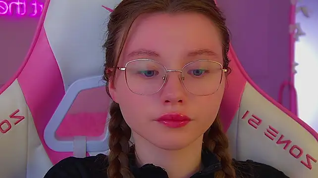 Czat XXX na żywo – KeiraAsti