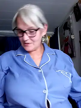irinamaux – Naživo XXX chat