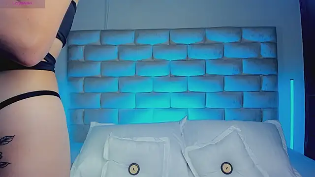 Chat XXX ao vivo de HollyGrey_