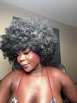 WomanNextdoor1's Live XXX Chat