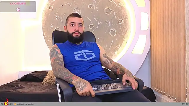 Živý XXX chat Mister_venom1