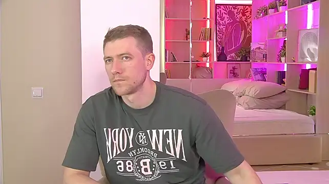 EthanPinkman 即時 XXX 聊天