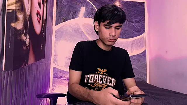 Chatroom XXX en direct de Tyler_schoby