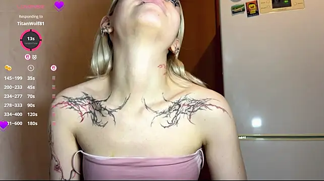 NittiFlower's Live XXX Chat