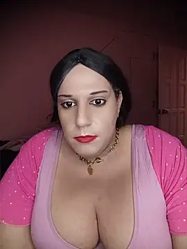Strongshemail's Live Chat Room