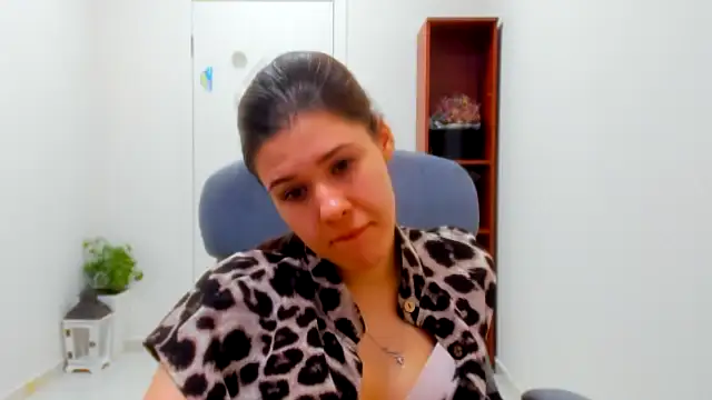 Joannia XXX чат на живо