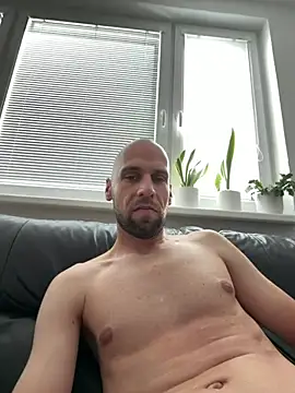 Oliver_outside – Naživo XXX chat