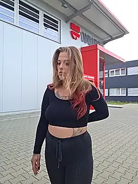 Luna_Lynn live XXX chat