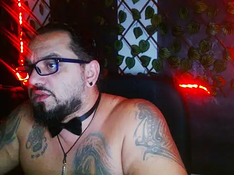 mr_wolf46 Chat XXX in diretta