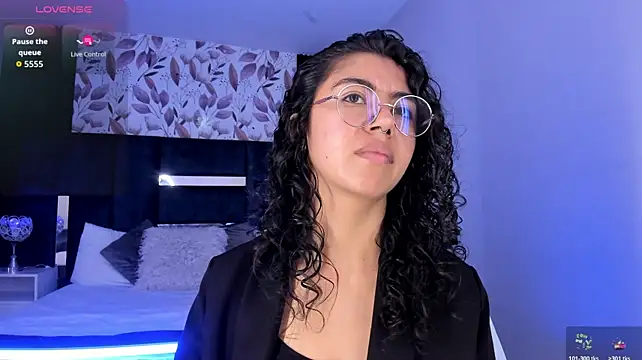 Amareto_'s Live XXX Chat