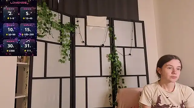 MyrtaMcclaney's Live XXX Chat