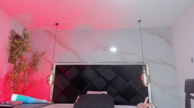 AngelaaCute_'s Live XXX Chat