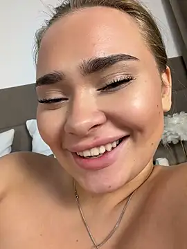 MonicaWestt's Live XXX Chat