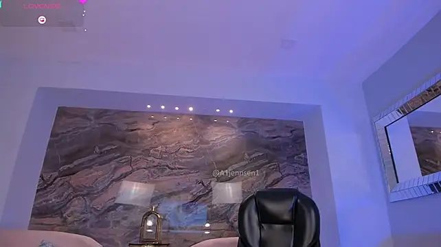 Živý XXX chat AllyJensen