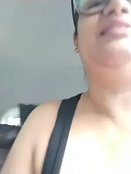 keilymadam's Live XXX Chat