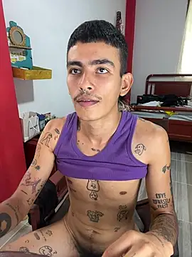 sorry-mom69 Show in webcam