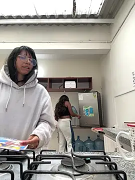 Emma_DancerのライブXXXチャット