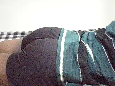 הופעת וובקאם של top_46668
