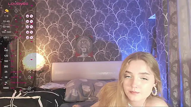 MiaMiaMeow Adlı Modelin Canlı XXX Sohbeti