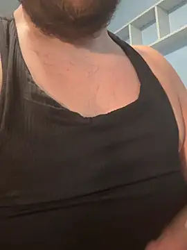 แชท XXX สดของ hugemanbreasts